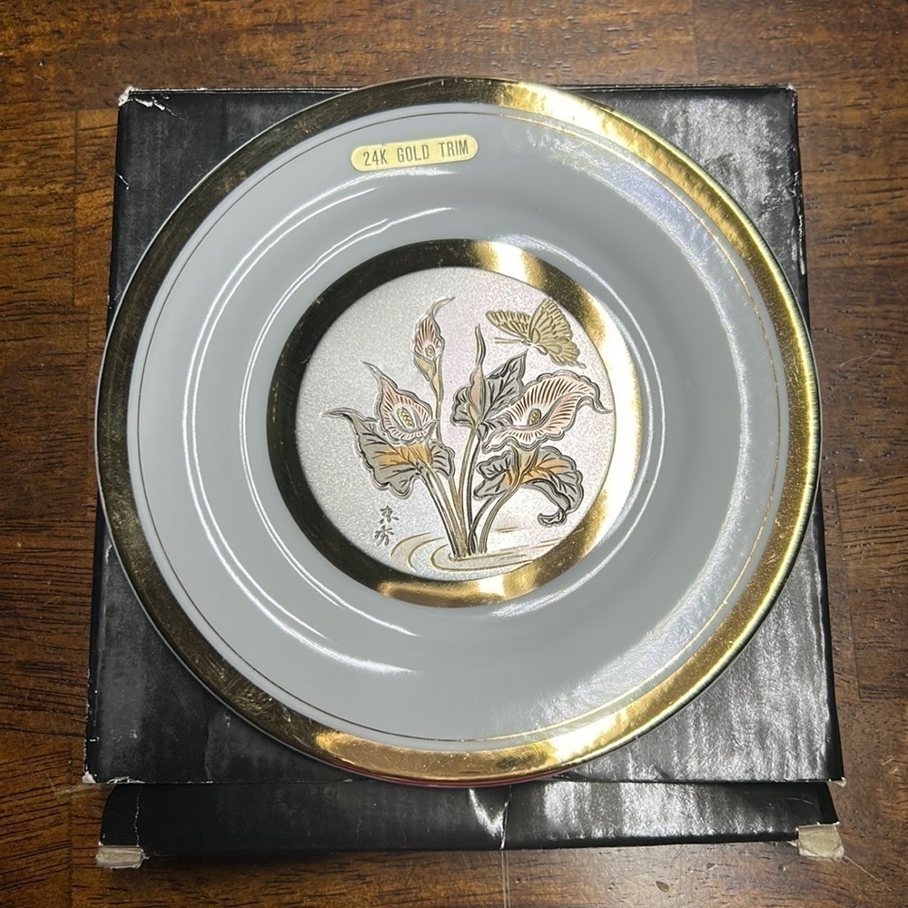 Chokin Plate fine porcelain 24K gold edge gold and silver artistry comes in box